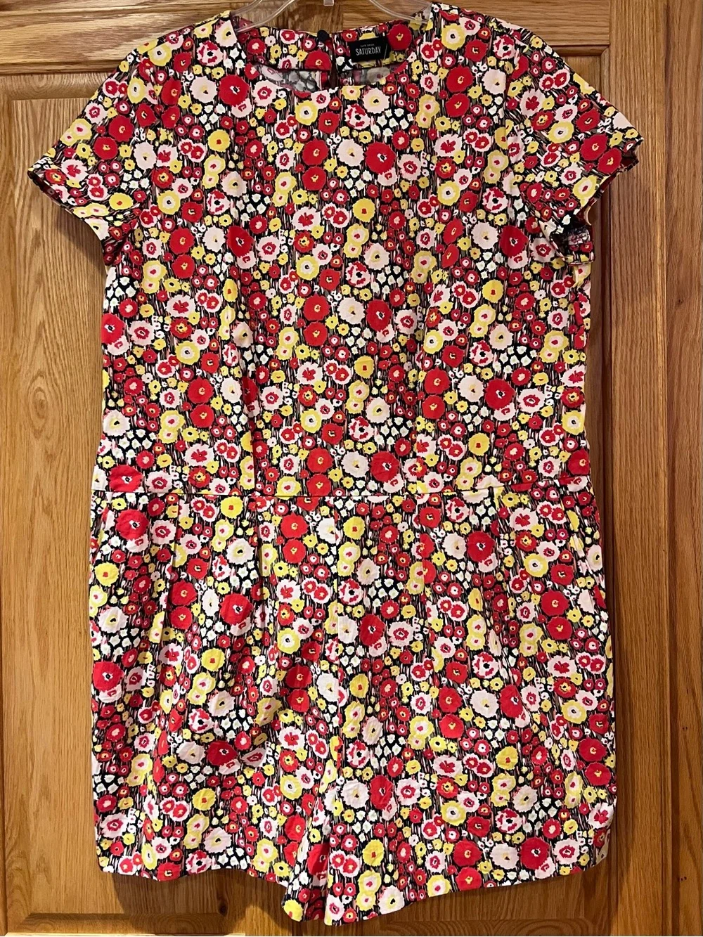 Kate Spade Saturday Pockets and Pleats Jumper Romper in Busy Floral Size Large